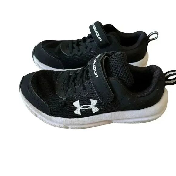 Under Armour  Boys Black White  Assert Alternate Closure Sz 3Y - Picture 1 of 13